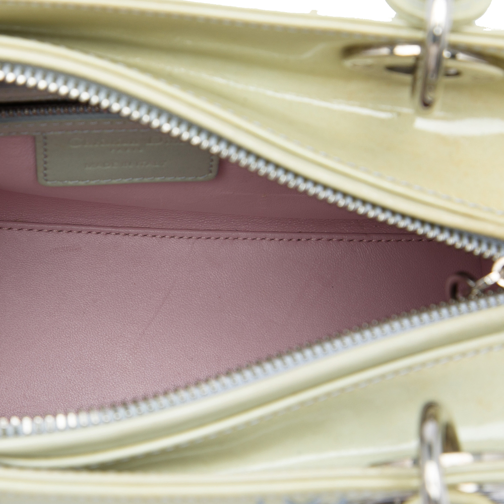 Pre-Loved Dior Medium Ombre Patent Cannage Lady Dior - Picture 4 of 5